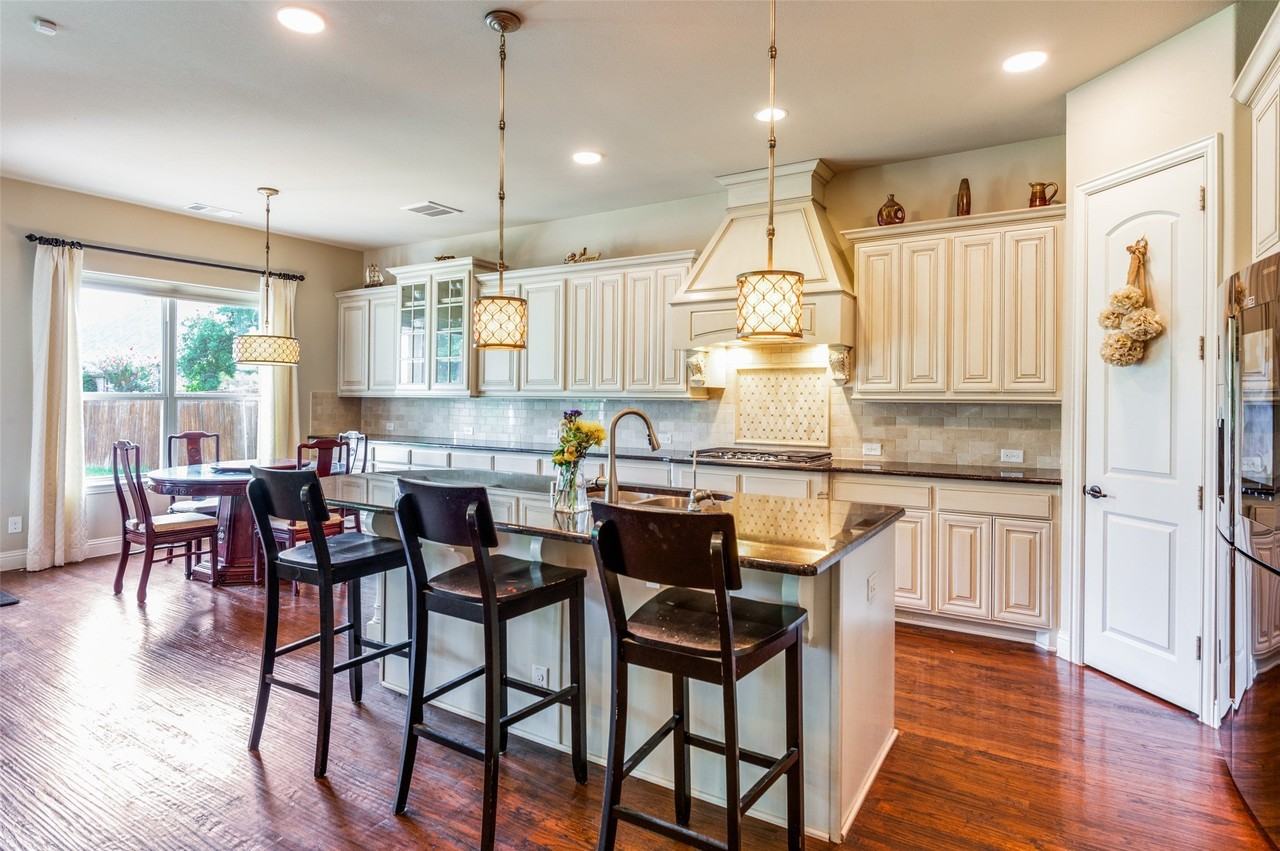 7408 Joshua Tree Trl - Photo 7 of 25