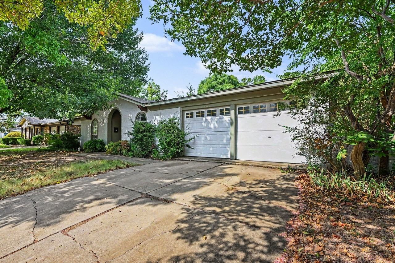 5304 Westhaven Dr - Photo 2 of 26