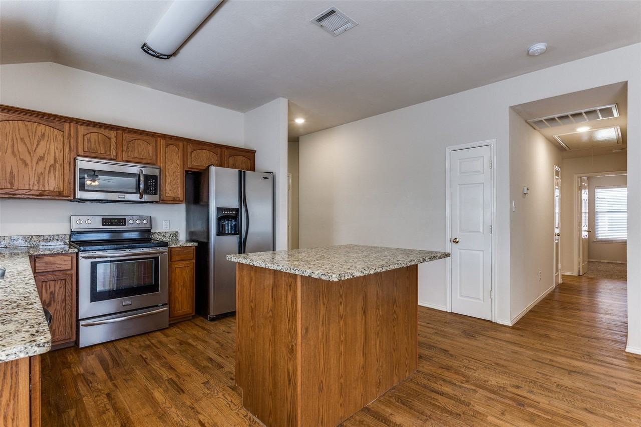 9710 Revolution Way - Photo 2 of 25
