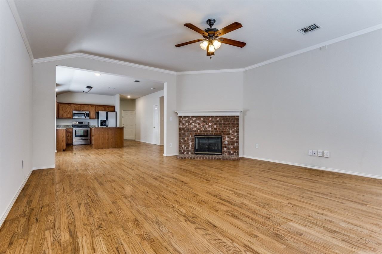 9710 Revolution Way - Photo 3 of 25