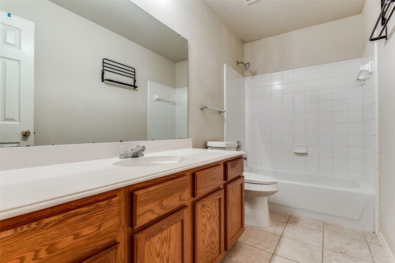 9710 Revolution Way - Photo 5 of 25