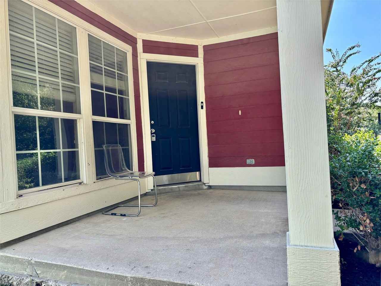 1512 Continental Congress Pkwy - Photo 2 of 16