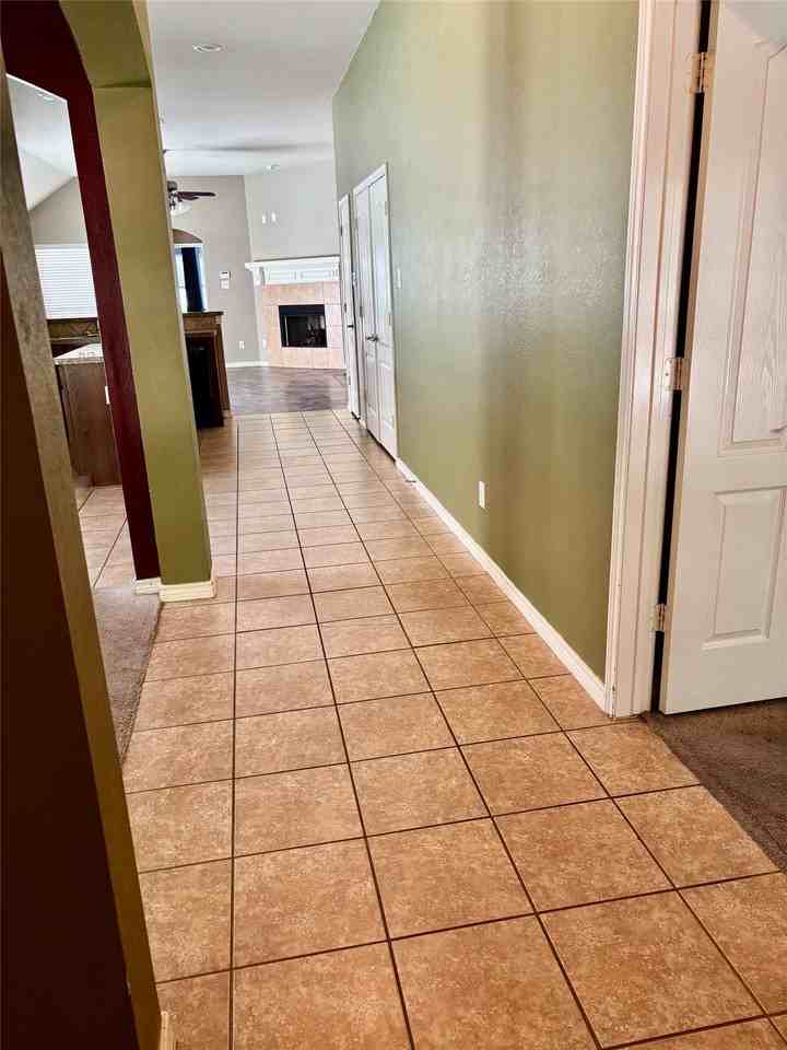 1512 Continental Congress Pkwy - Photo 3 of 16