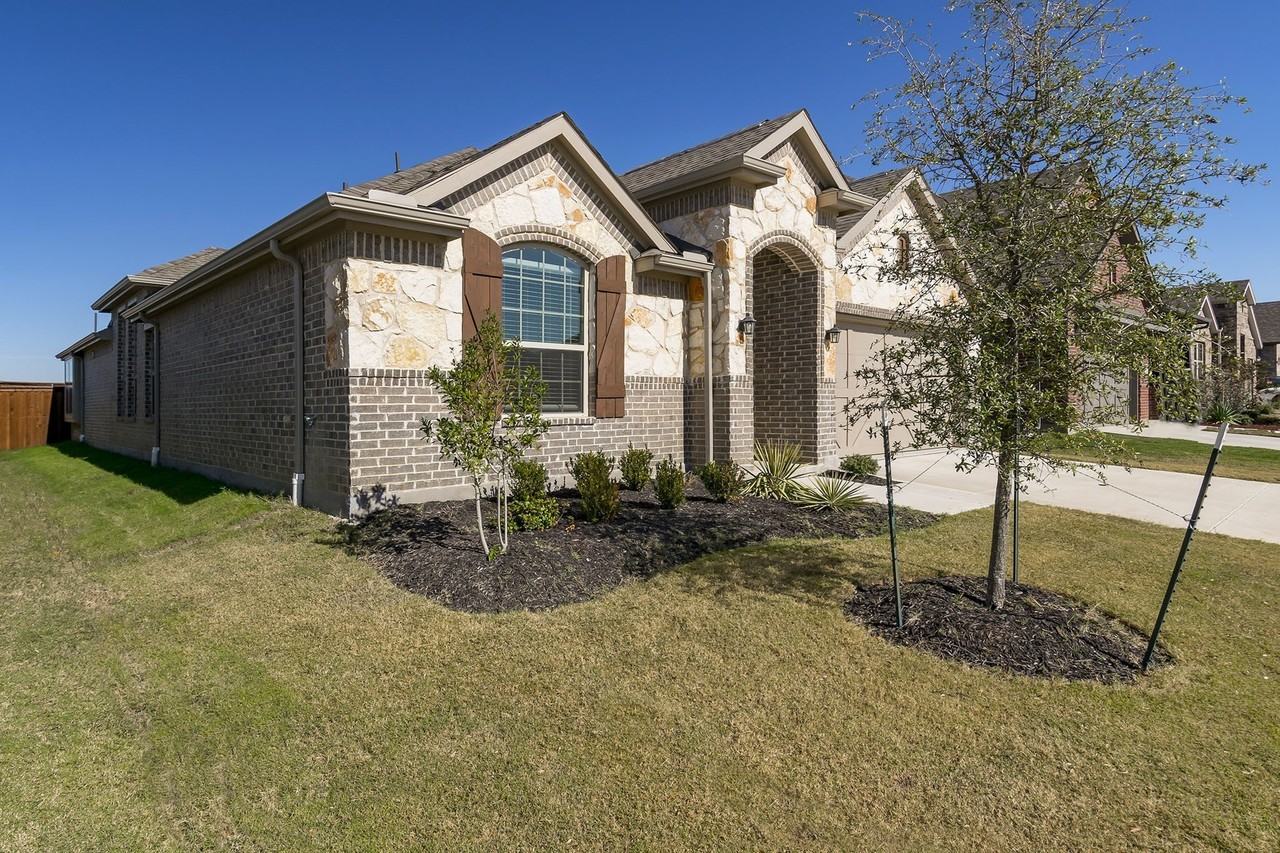 6225 Sutton Fields Trl - Photo 2 of 25