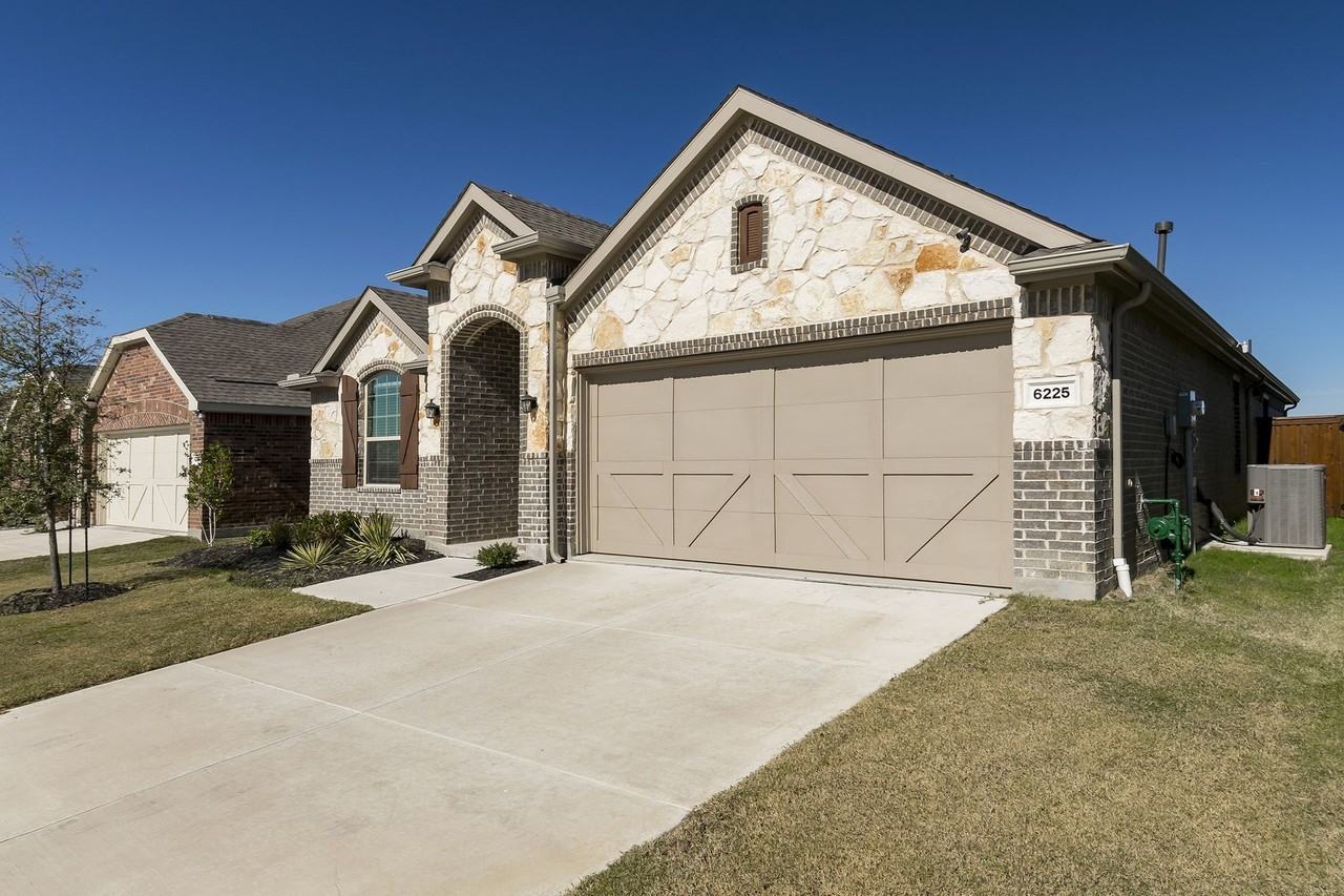 6225 Sutton Fields Trl - Photo 3 of 25