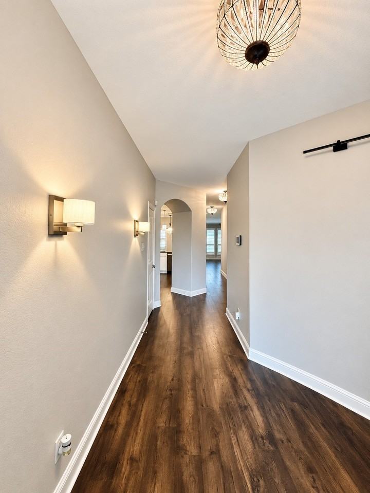 3615 Brazos St - Photo 5 of 32