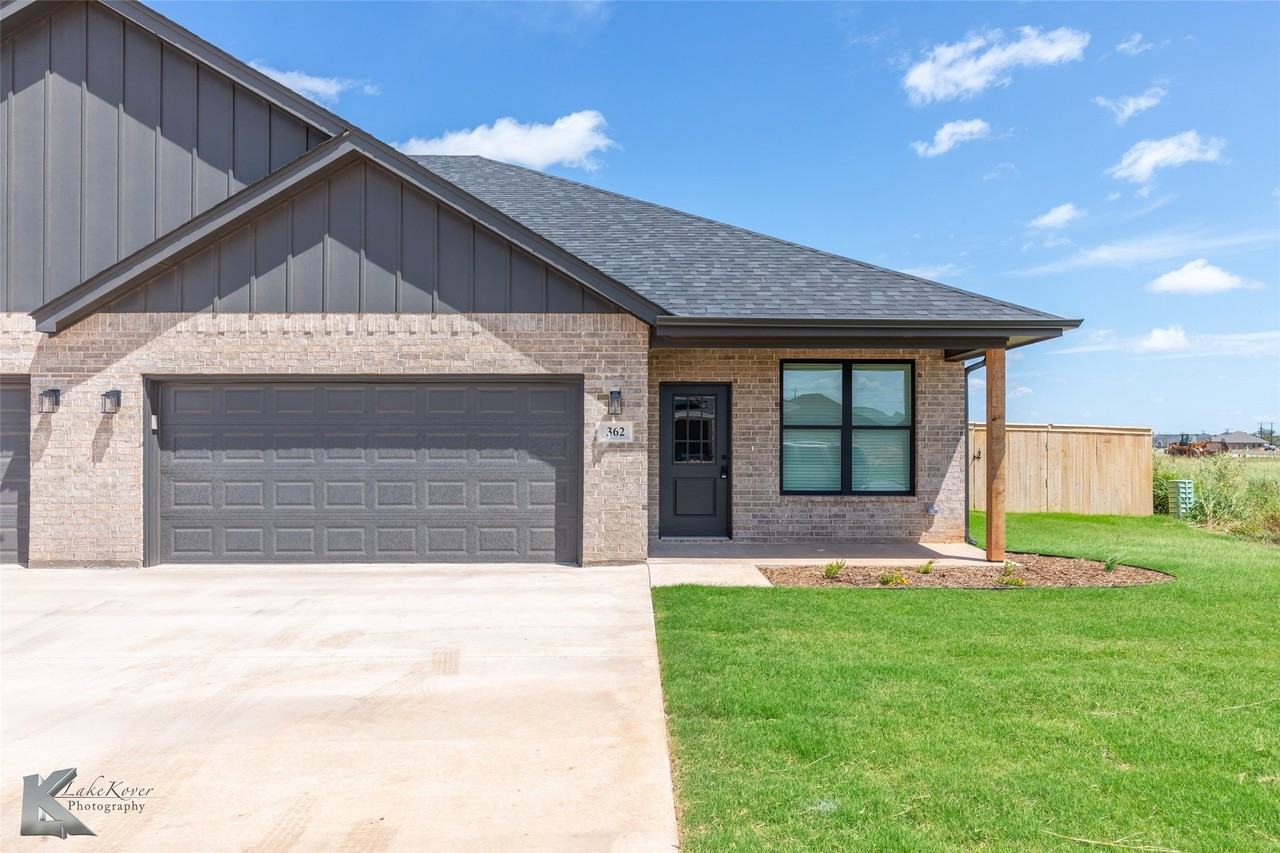 364 Kristie Path - Photo 4 of 28