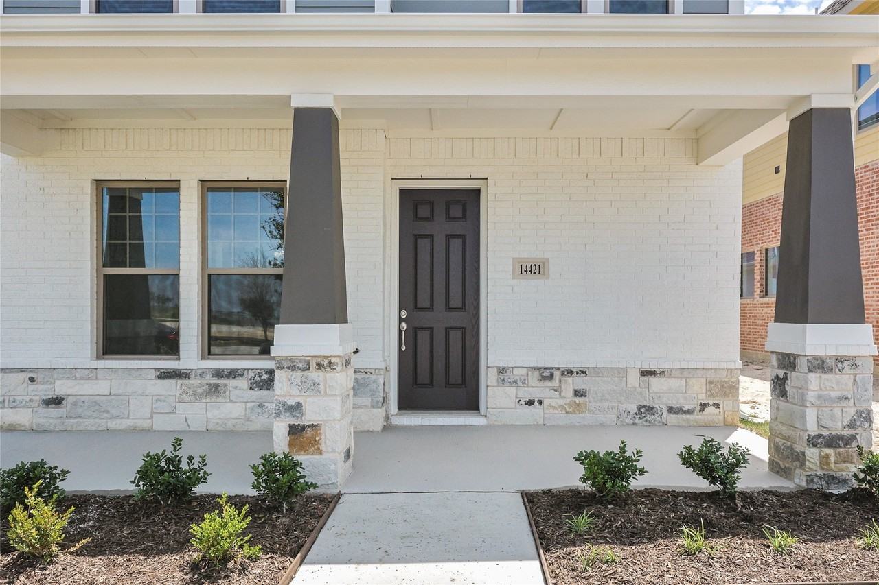 14421 Walsh Ave - Photo 2 of 33
