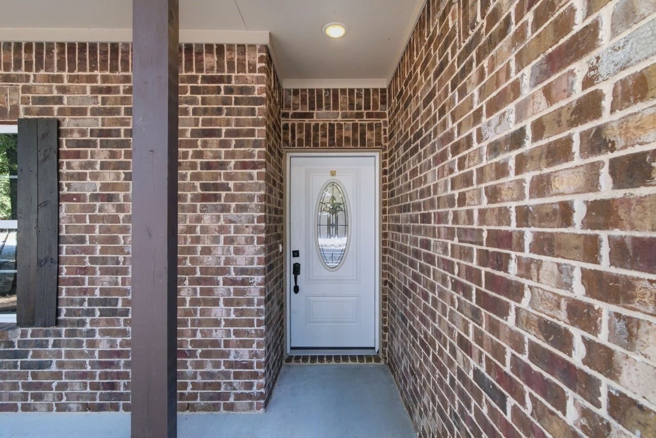 1837 Jennifer Ct - Photo 5 of 28