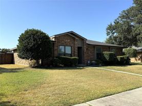 1762 Glencairn Ln - Photo 1 of 1