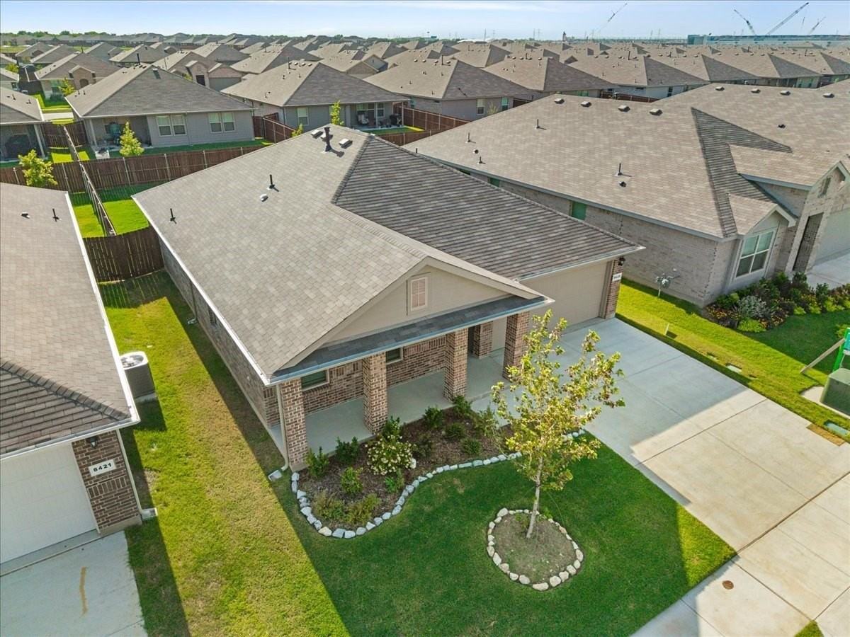 8425 Coffee Springs Dr - Photo 4 of 33