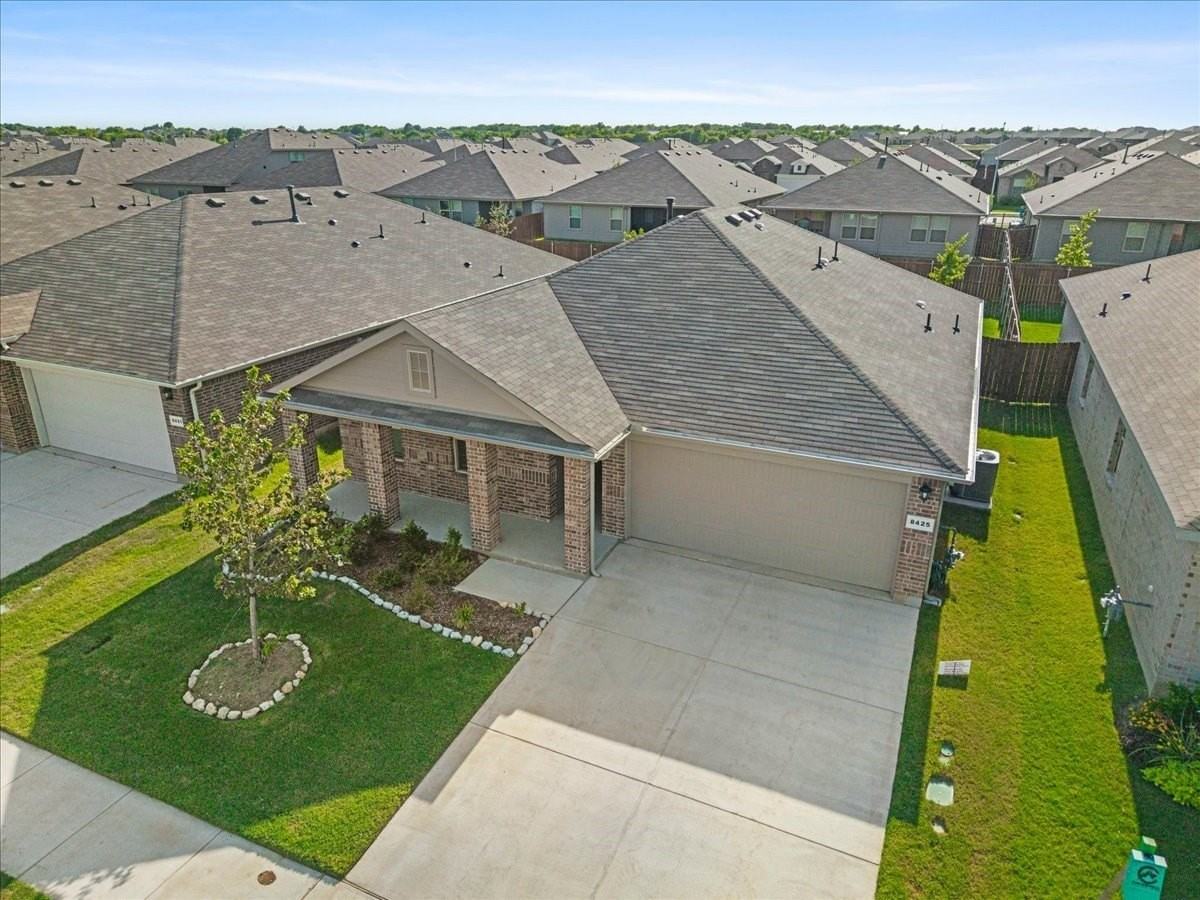 8425 Coffee Springs Dr - Photo 6 of 33