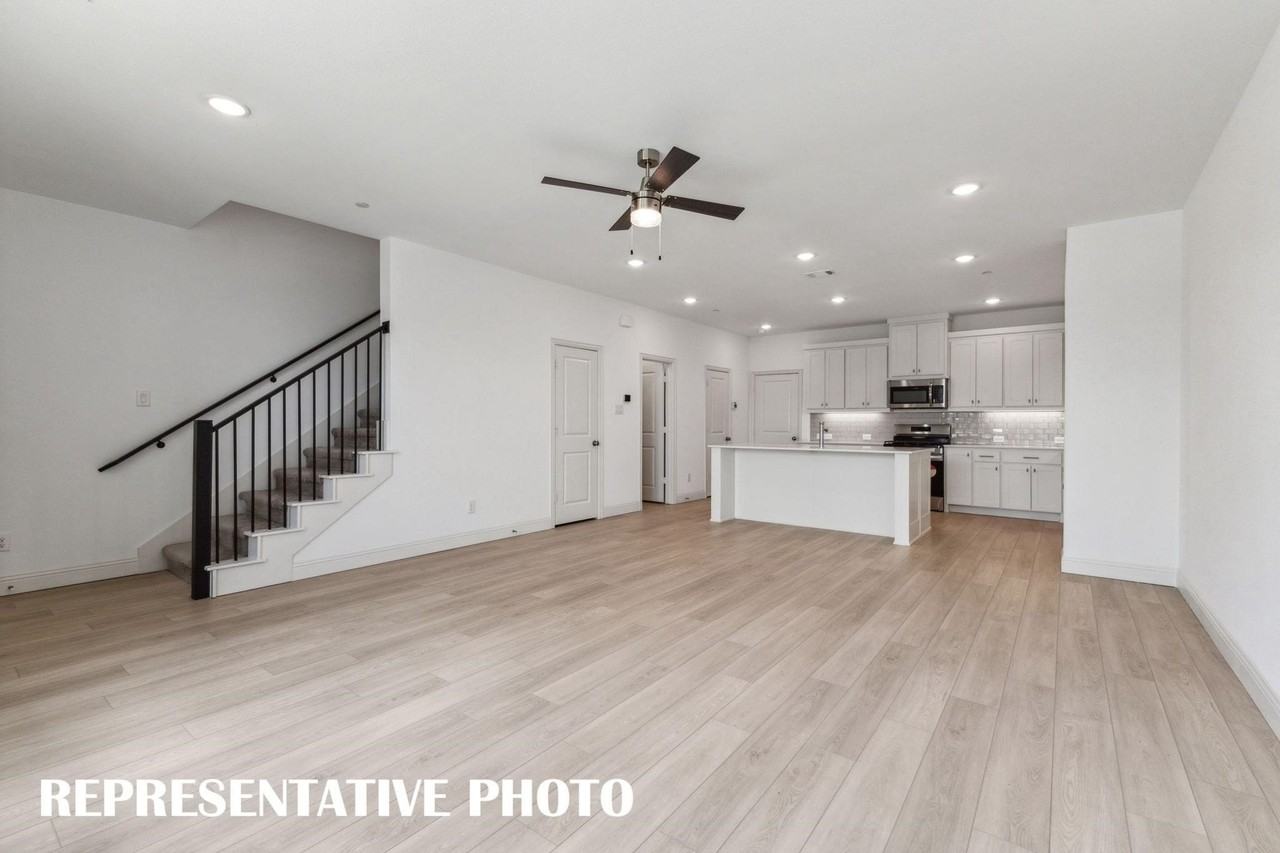 1023 Splitrock Dr - Photo 7 of 14