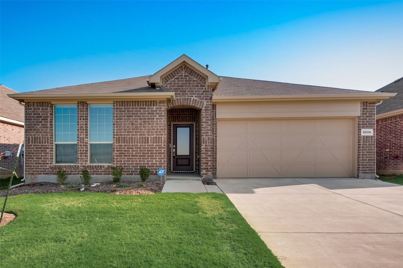 3009 Sovereignty Dr - Photo 2 of 20