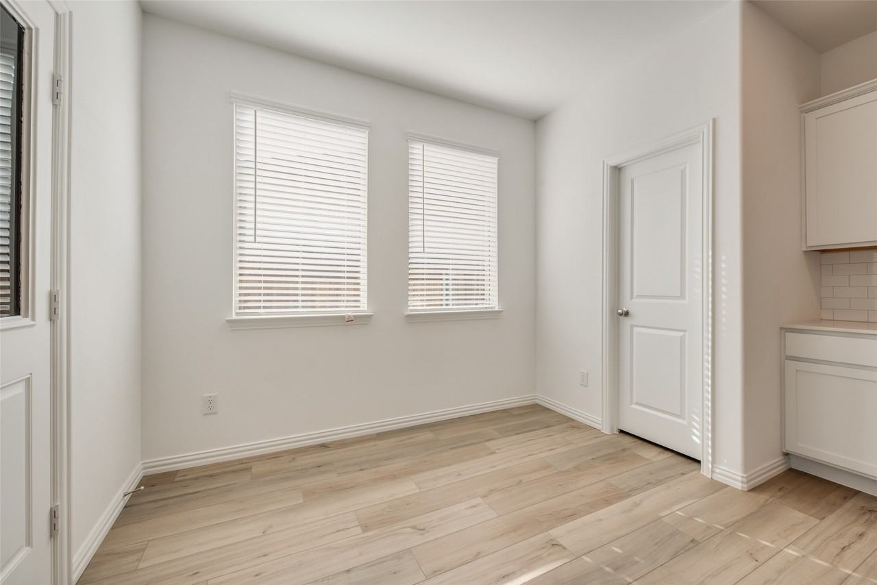 3009 Sovereignty Dr - Photo 7 of 20