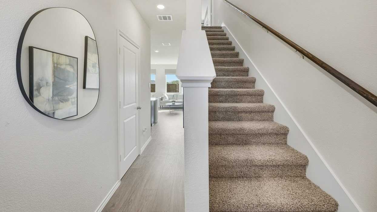 309 Clematis St - Photo 5 of 12