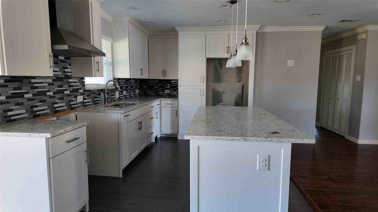 3602 Palm Dr - Photo 3 of 24