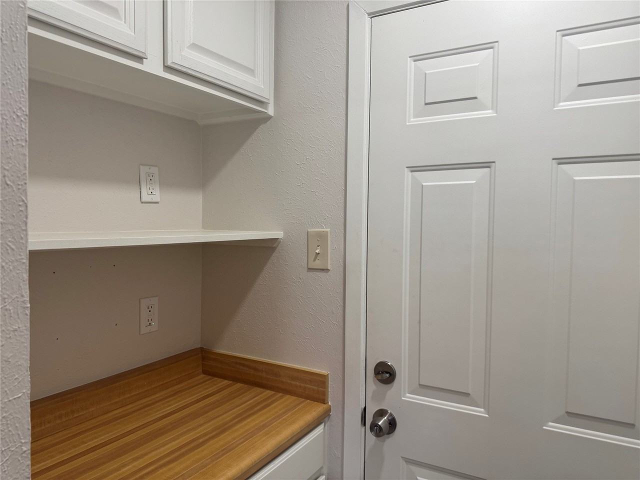 1229 Greenbrier Dr - Photo 7 of 18
