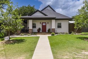 406 Commerce St - Photo 1 of 1