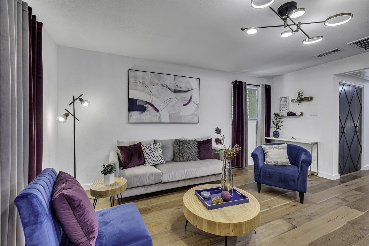 1428 N Main St #B - Photo 4 of 24