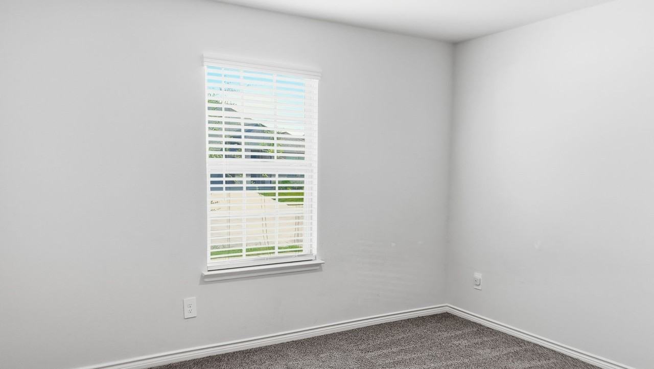 520 Winthrop Rd - Photo 5 of 26