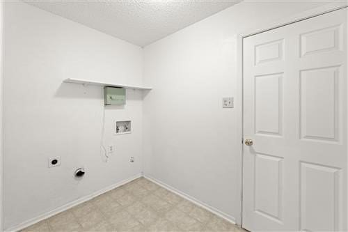 2205 Foxcroft Ln - Photo 2 of 27