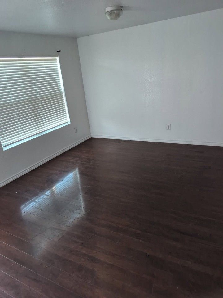 2701 Maegen Cir - Photo 3 of 13