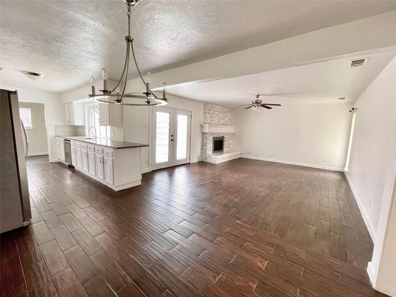 1305 W Spring Creek Pkwy - Photo 5 of 14