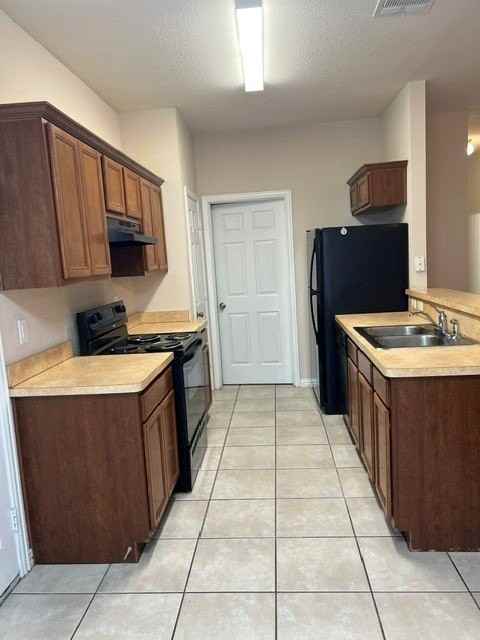 7903 Marydean Ave - Photo 4 of 9