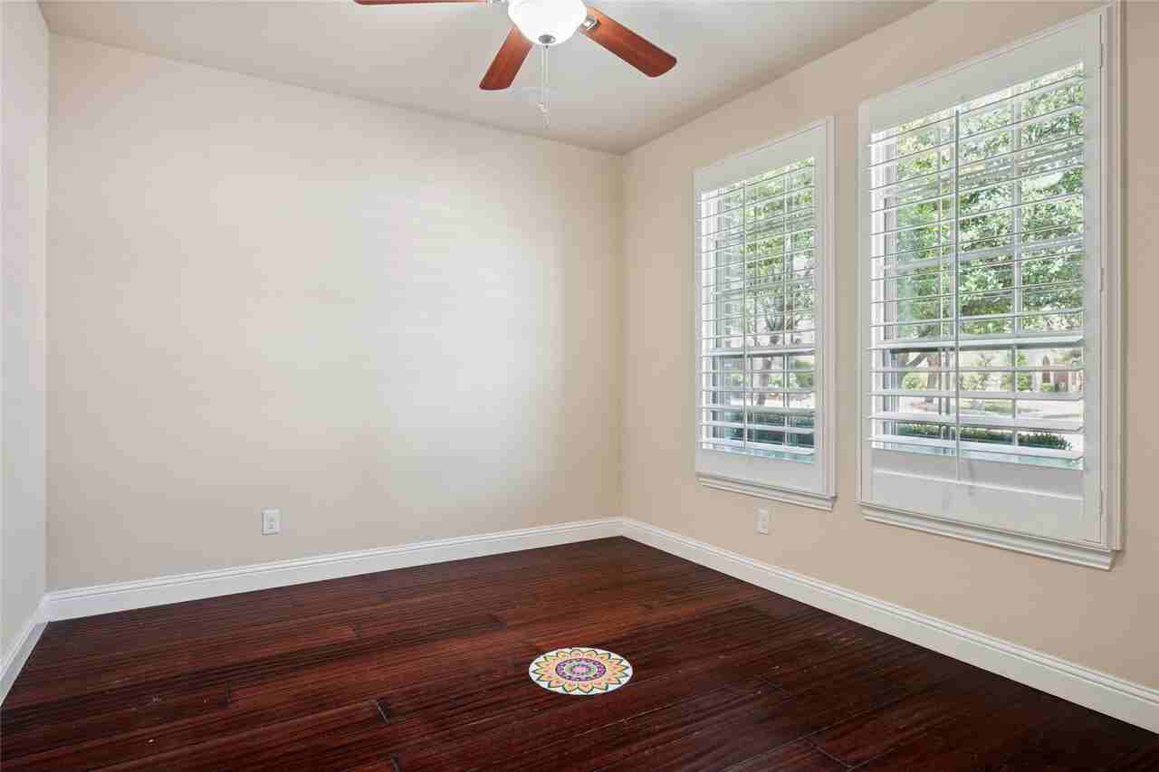 7211 Beranger Dr - Photo 3 of 22