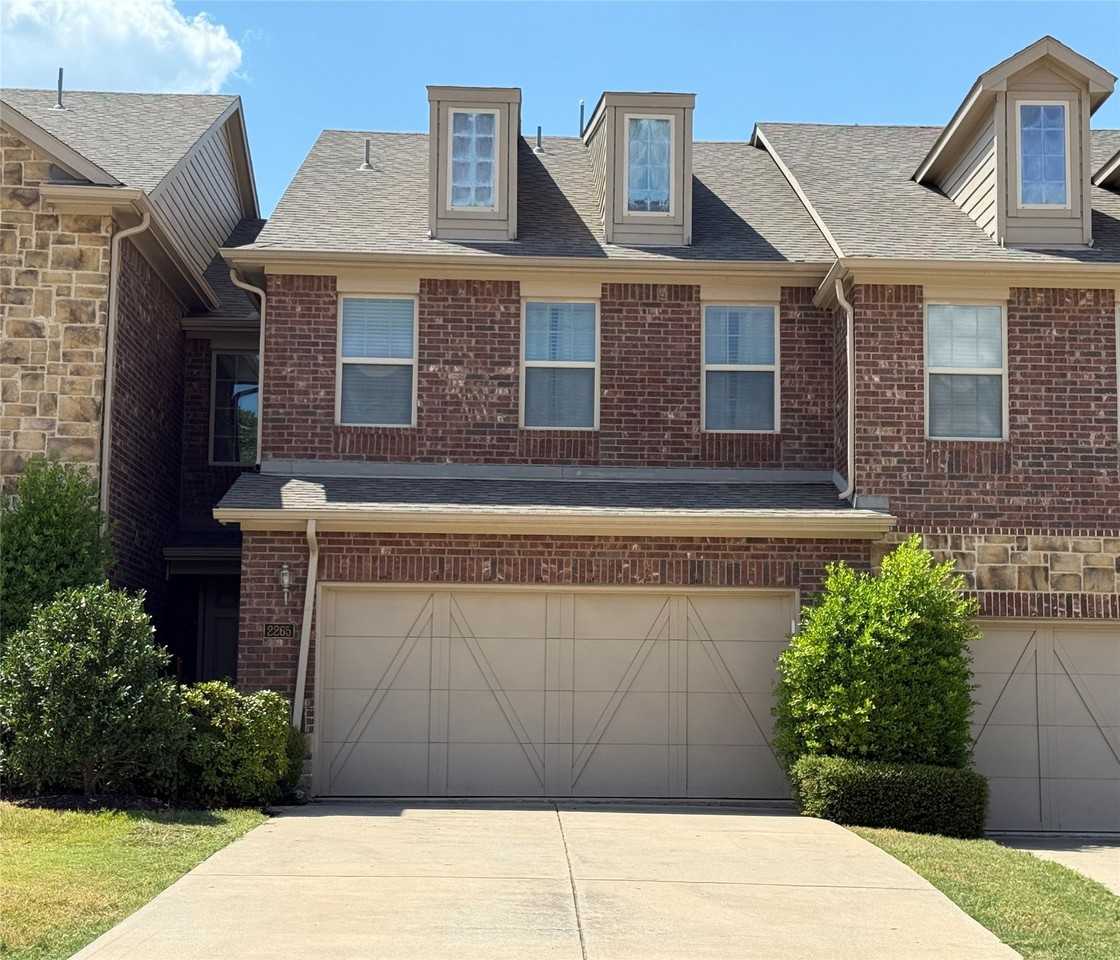 2265 Salado Dr
