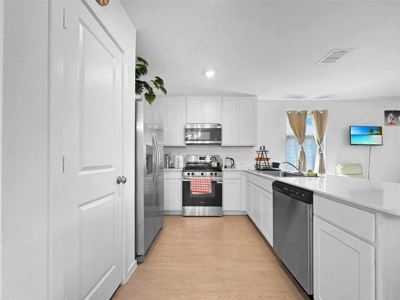 1817 Ventasso Blvd - Photo 6 of 14