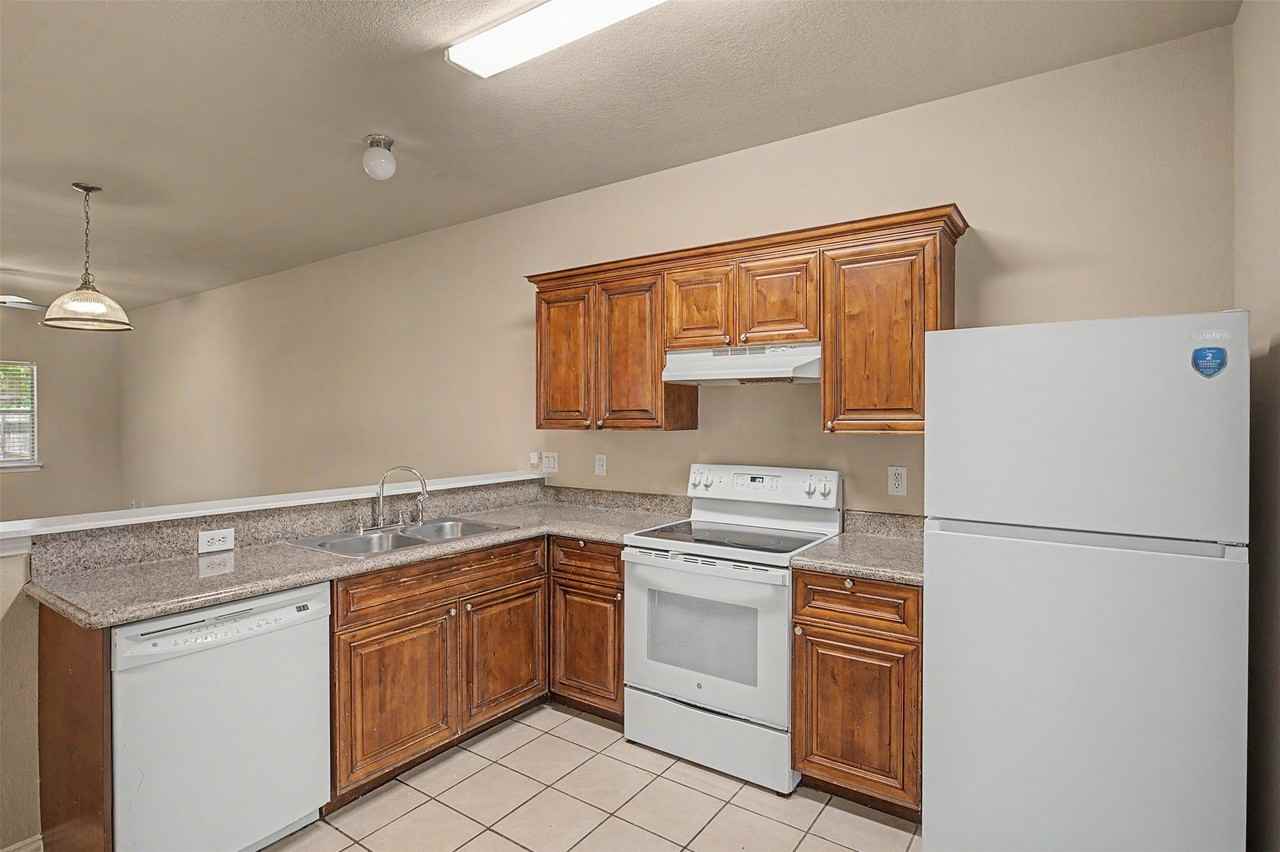 3126 Cherry Ln #3126 - Photo 4 of 29