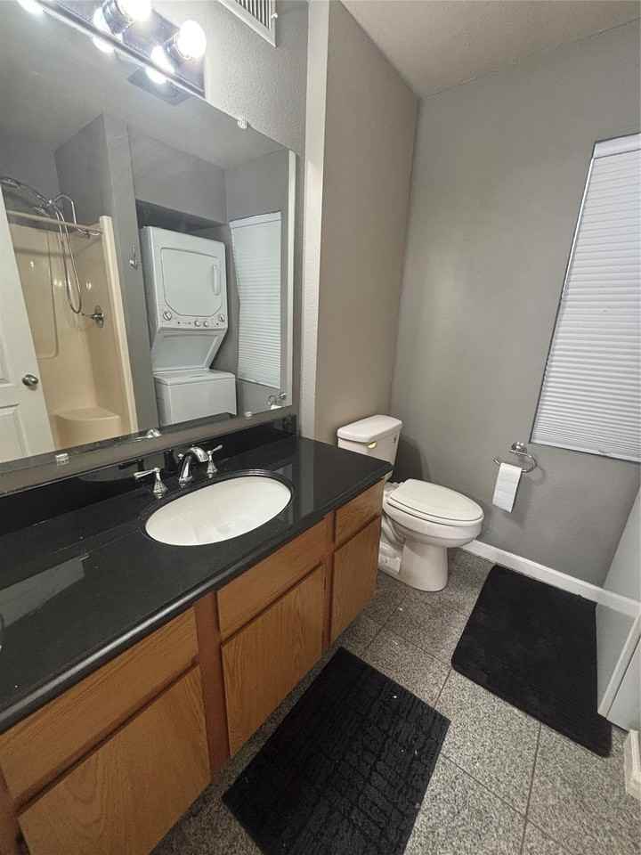 303 Settlers Park Dr - Photo 7 of 9