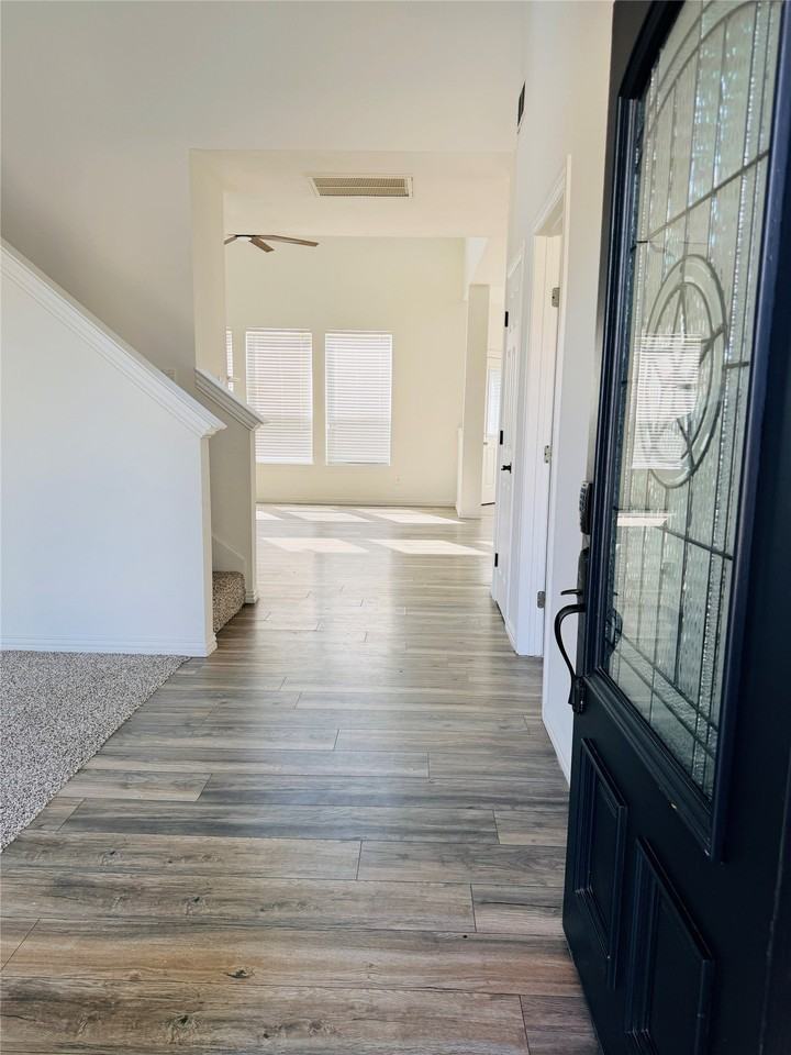 7416 Quail Point Ln - Photo 4 of 27