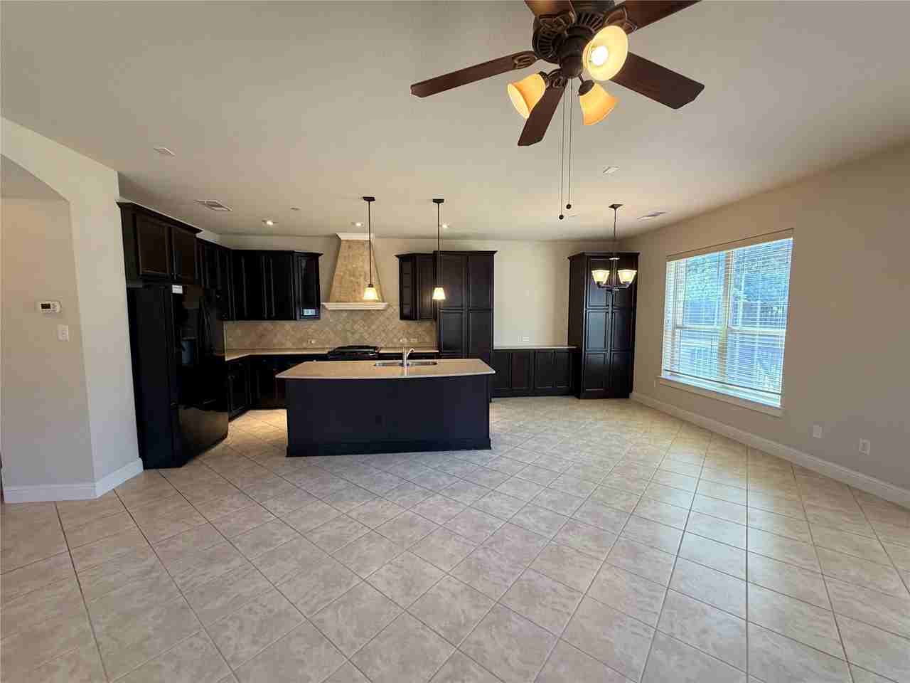 950 Brook Forest Ln - Photo 6 of 22