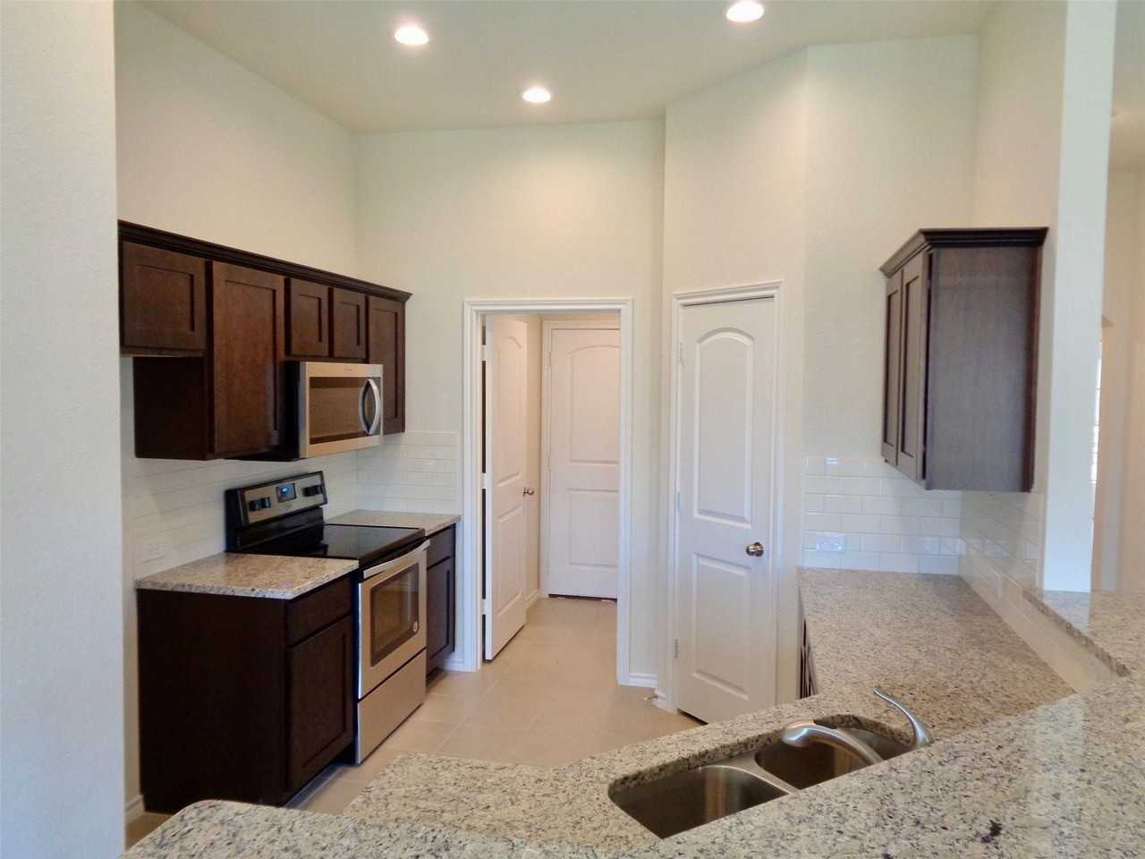 1445 Gallina Trl - Photo 3 of 16