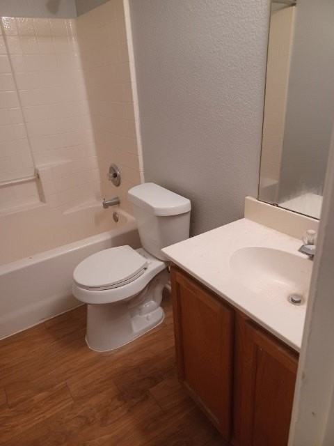 1025 Bainbridge Ln - Photo 5 of 12