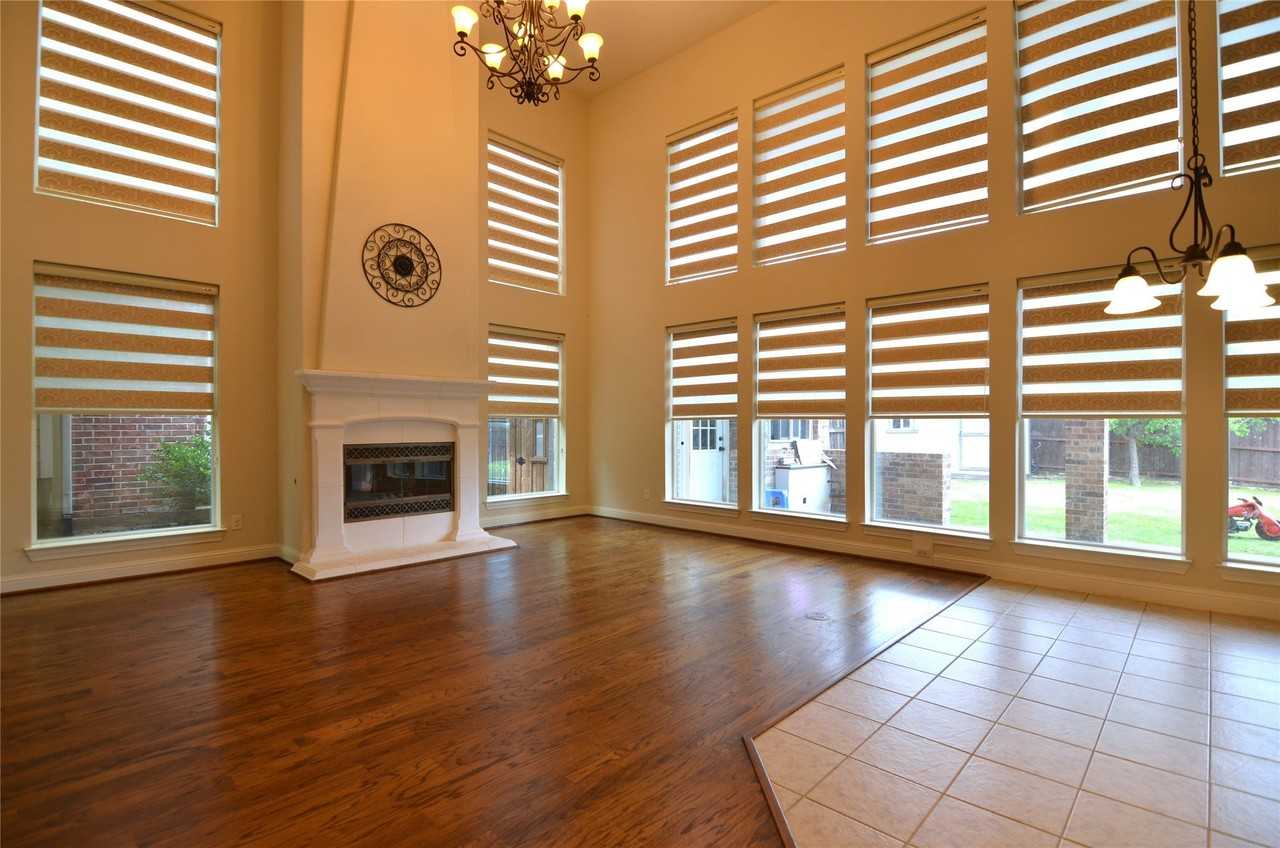 700 Addie Ln - Photo 5 of 31