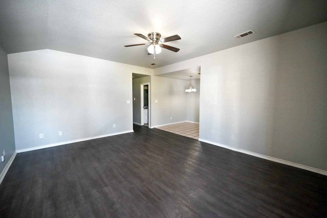 502 N Sewell Dr #B - Photo 6 of 10
