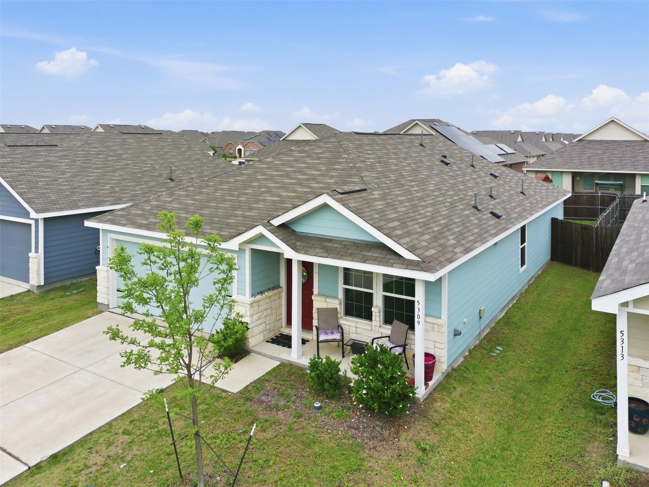5309 Lavender Dr - Photo 2 of 14
