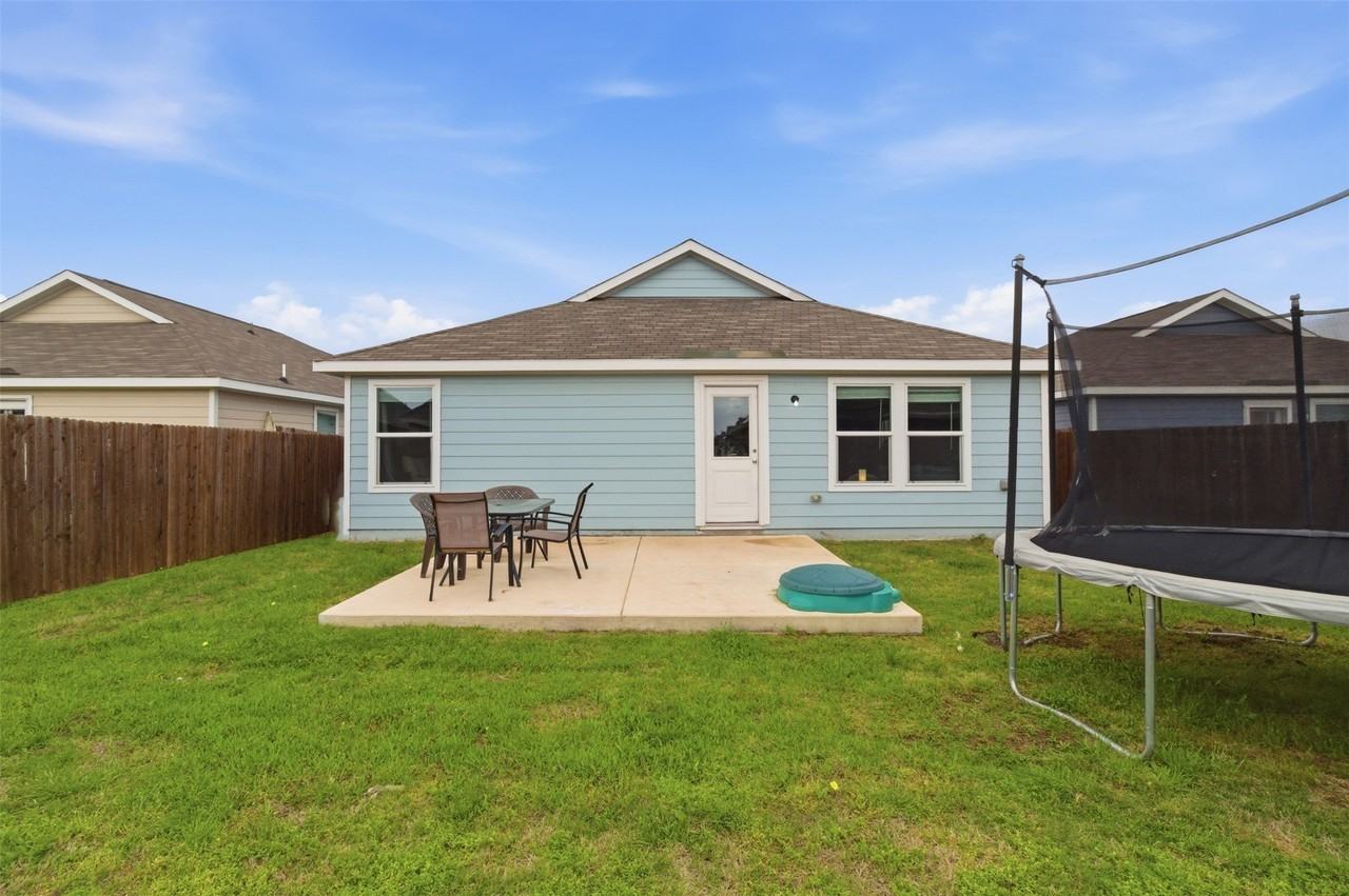 5309 Lavender Dr - Photo 3 of 14