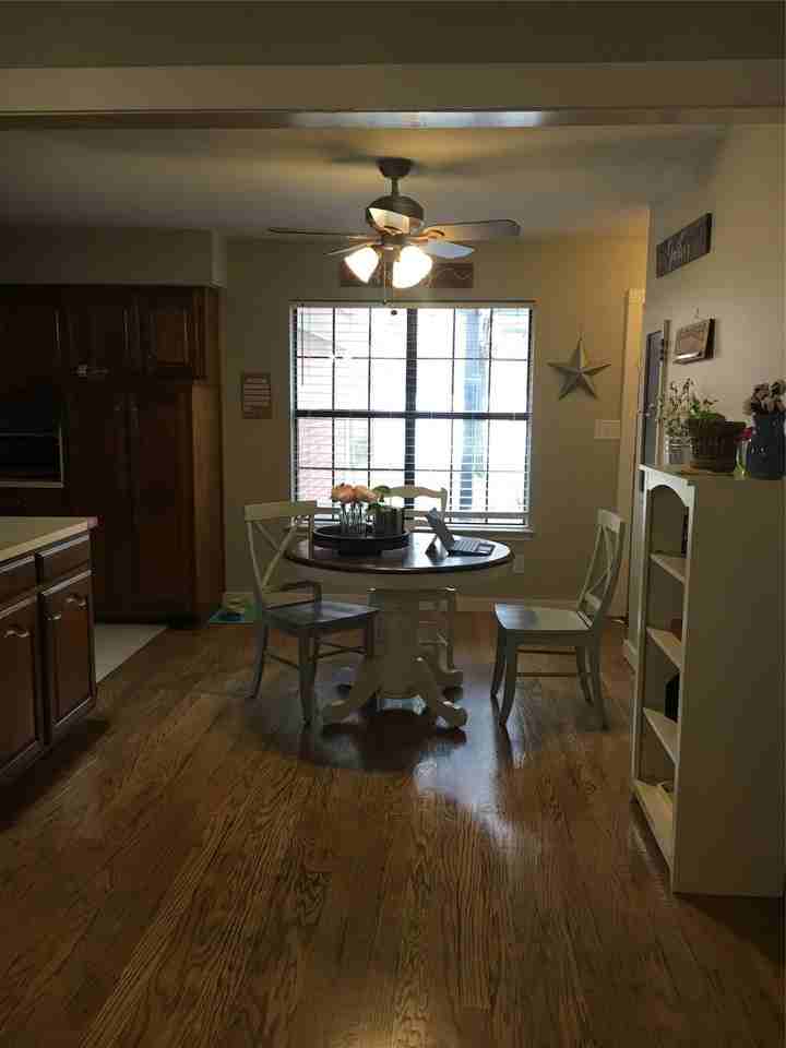 518 S Alabama St - Photo 2 of 5
