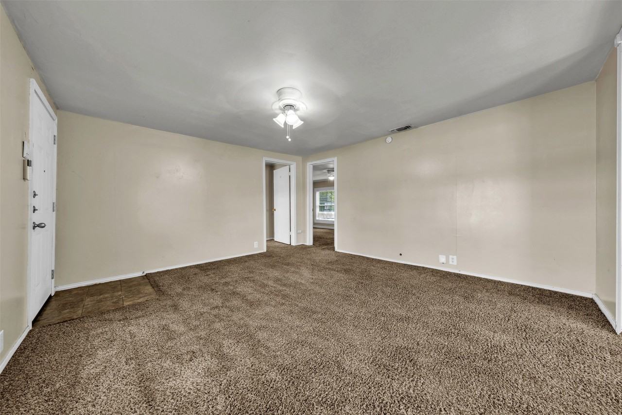107 Brown St - Photo 3 of 28