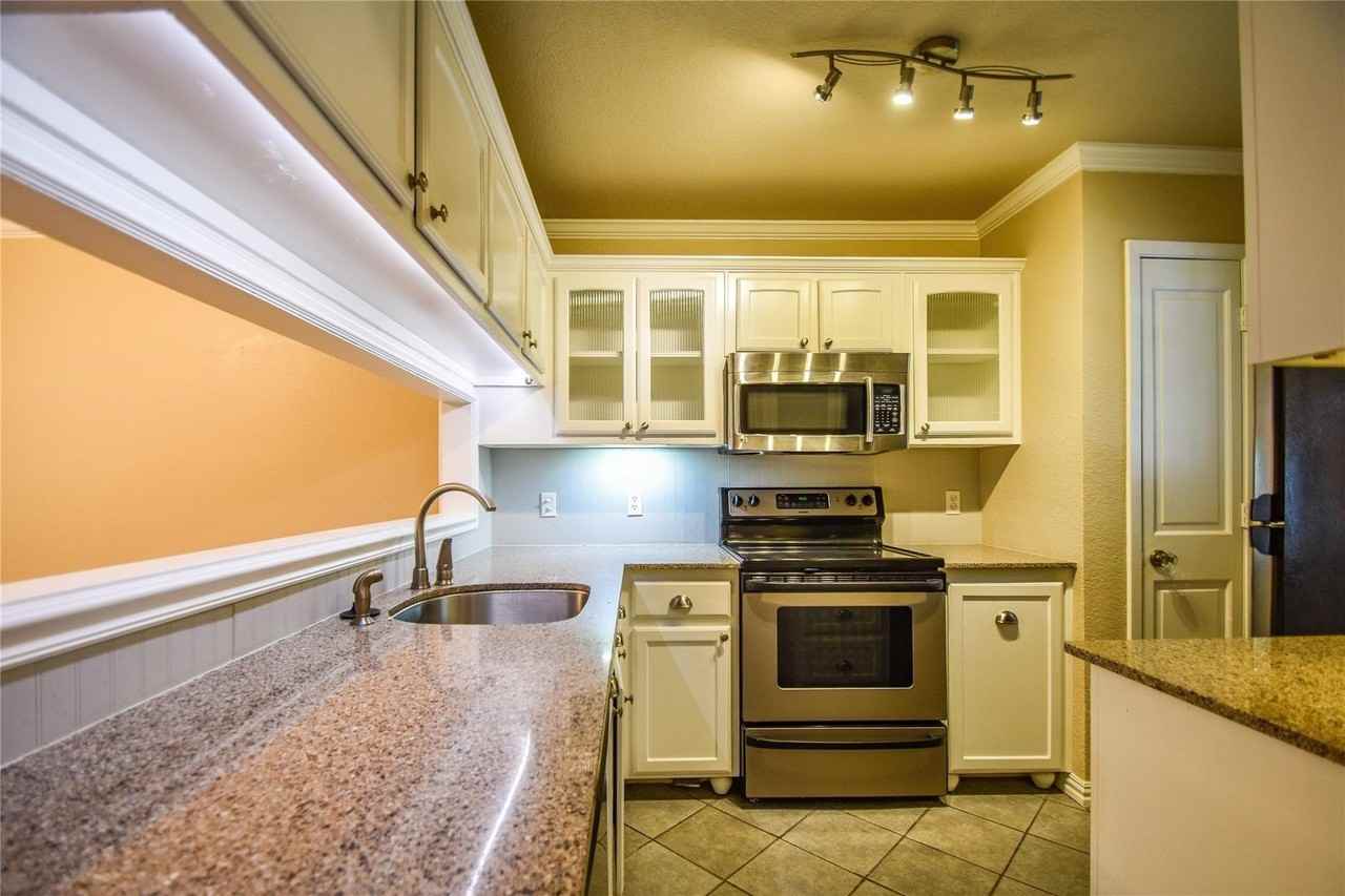 87 Winchester Dr - Photo 4 of 21