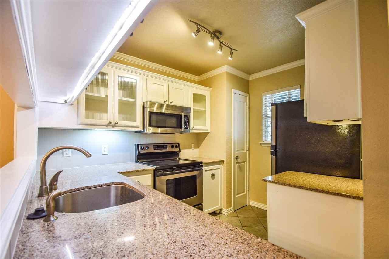 87 Winchester Dr - Photo 5 of 21