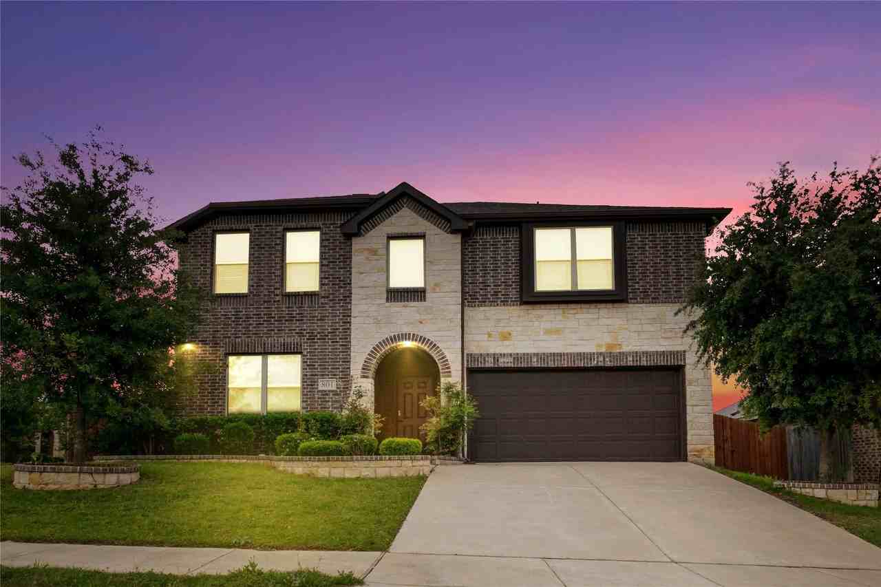 801 Oriel Cir - Photo 2 of 26