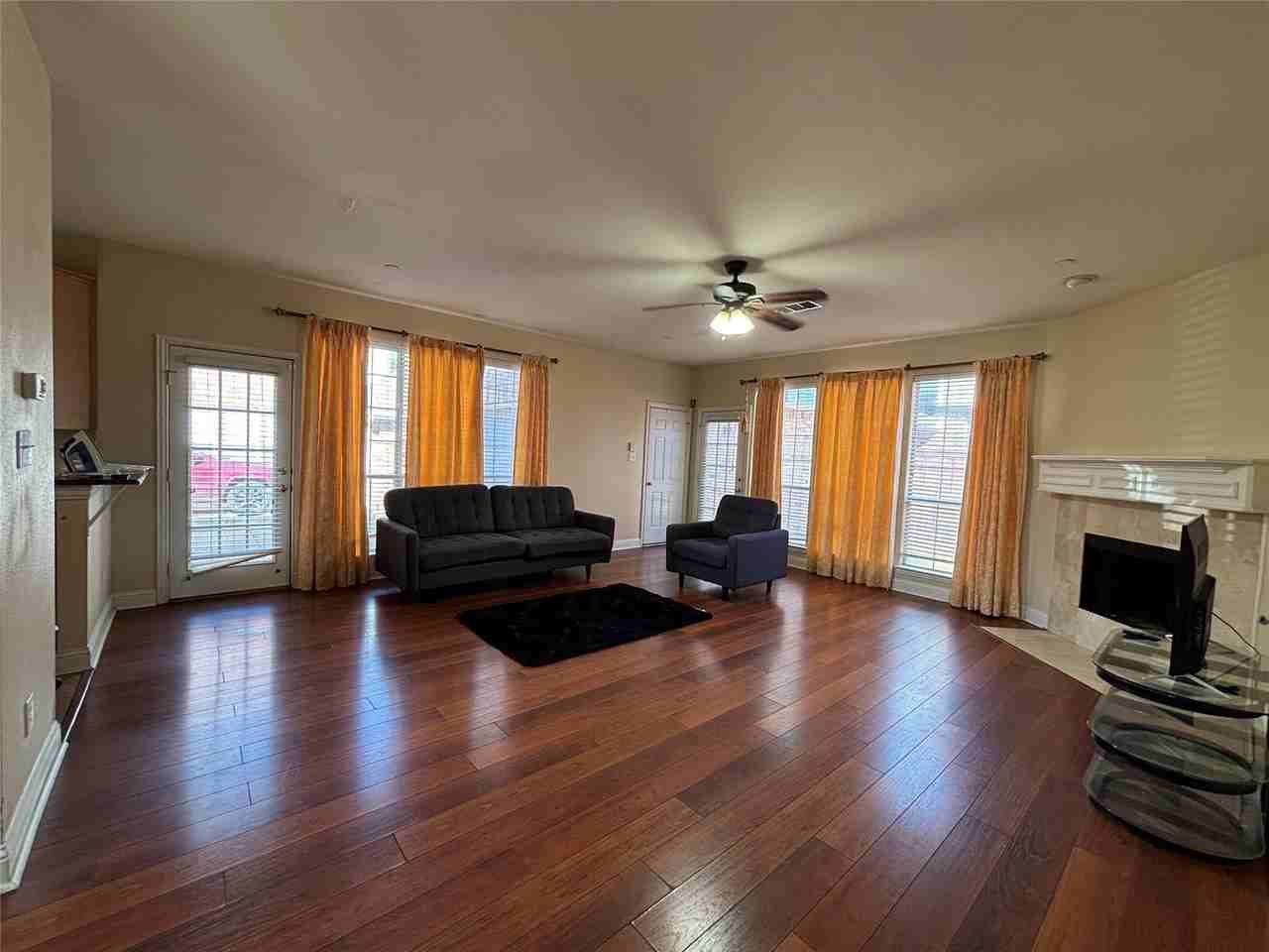 462 Richmond St - Photo 6 of 21