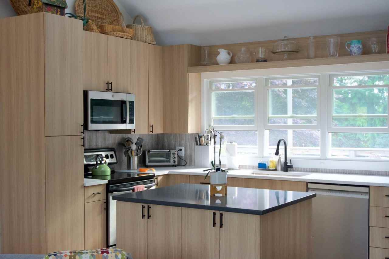 18 Flagg Ave - Photo 3 of 20