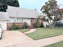 featured image of 38 Cedar St